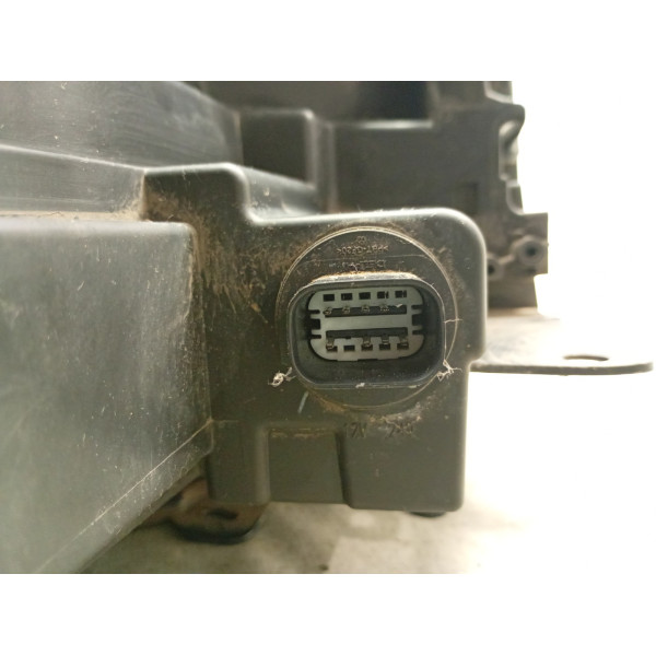 FAROL DIANTEIRO ESQUERDO JEEP COMPASS LONGITUDE 2.0 4X2 2018