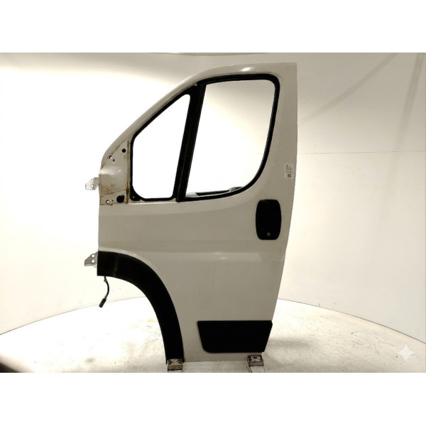 PORTA DIANTEIRA ESQUERDA BRANCA FIAT DUCATO 2021/2021