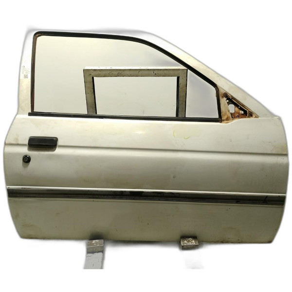 PORTA DIANTEIRA DIREITA BRANCO FORD ESCORT GL 1.6I/1.6 95/96