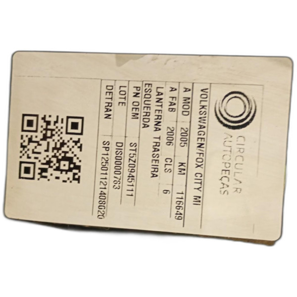 LANTERNA TRASEIRA ESQUERDA VOLKSWAGEN FOX CITY 2005/2006