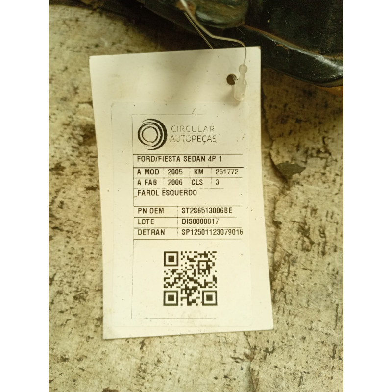 FAROL ESQUERDO FORD FIESTA SED. 1.6 2005/2006