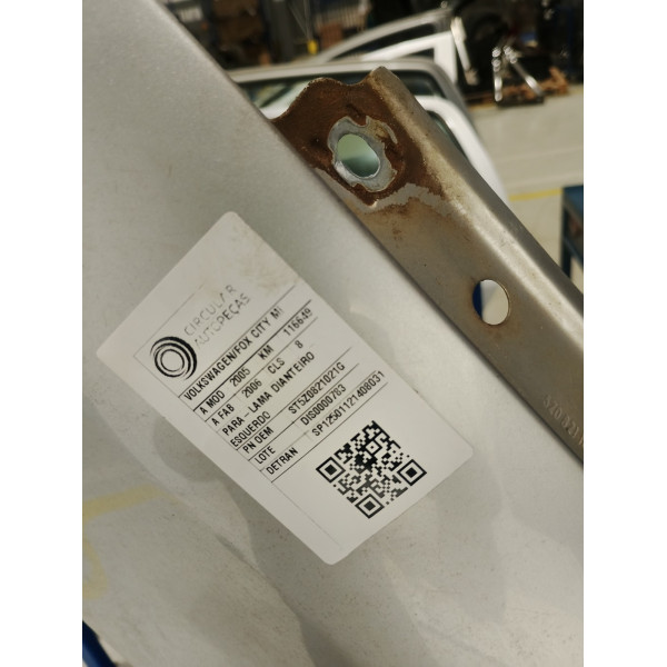 PARALAMA DIANT ESQUERDO PRATA VOLKSWAGEN FOX CITY 2005/2006