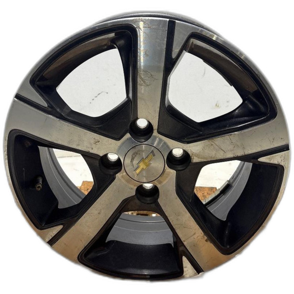 RODA LIGA LEVE ARO 15 4 FUROS DIAMANTADA CHEVROLET ONIX