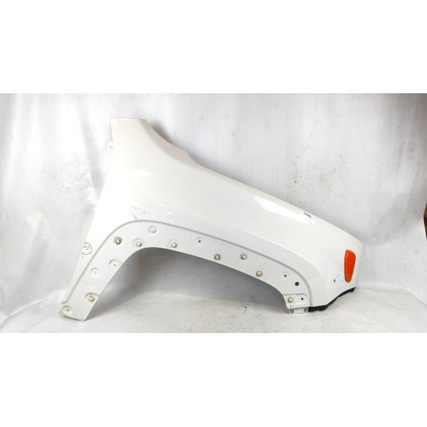 PARA-LAMA DIANTEIRO ESQUERDO JEEP RENEGADE1.8 4X2 BRANCA 16