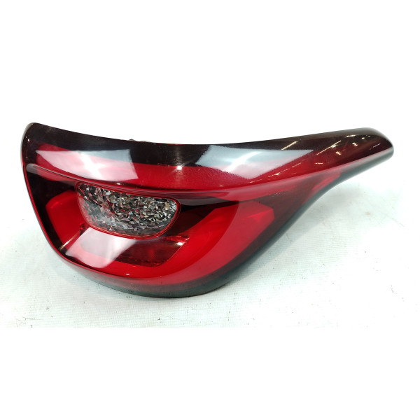 LANTERNA TRASEIRA DIREITA FIAT TORO FREEDOM 1.8 2016/2017