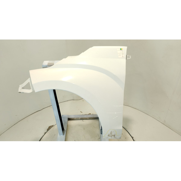 PARA-LAMA DIANTEIRO ESQUERDO FIAT MOBI DRIVE BRANCA 2019/20