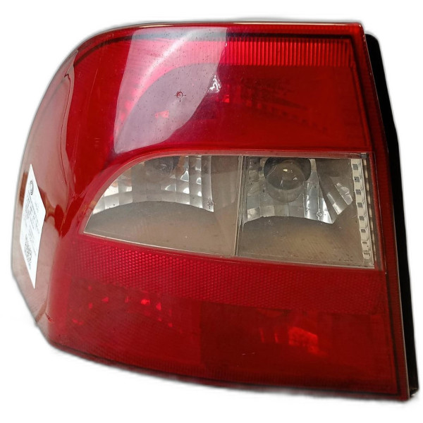 LANTERNA TRASEIRA ESQUERDA CHEVROLET VECTRA GL 2.2 2000/2001