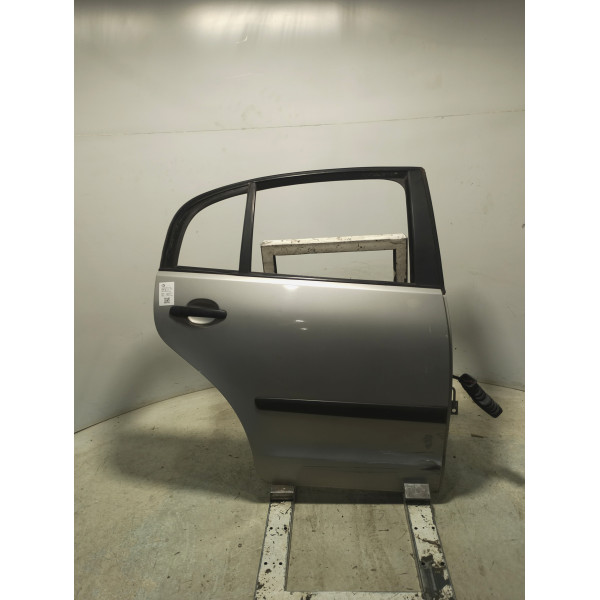 PORTA TRASEIRA DIREITA VOLKSWAGEN POLO SEDAN 2.0 2004