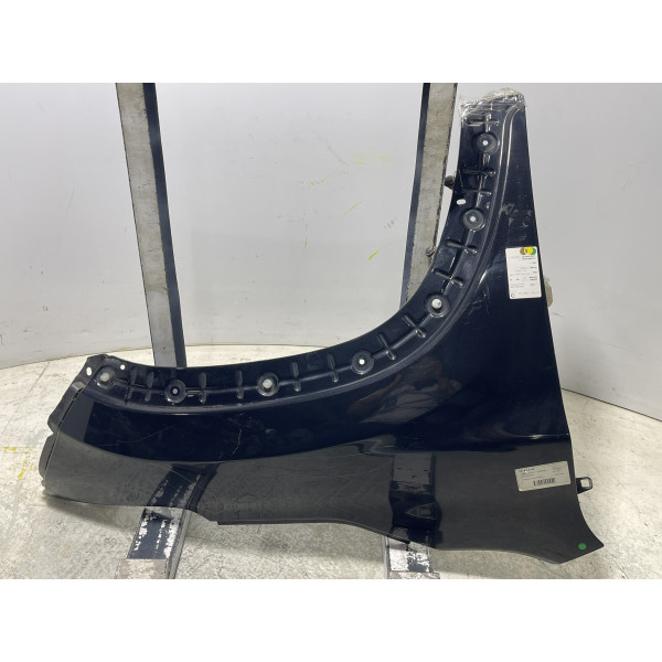 PARA-LAMA DIANTEIRO DIREITO FIAT TORO VOLCANO 2.0 PRETO 2017