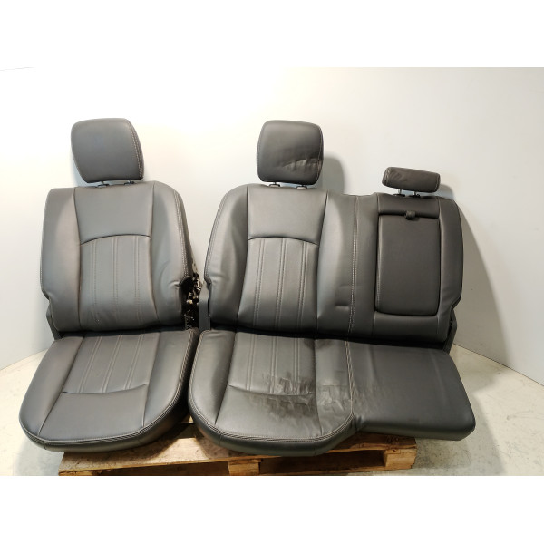 BANCO 2ª FIL. RAM 2500 LARAMIE TROPIV. 6.7 DIESEL 2012/2012