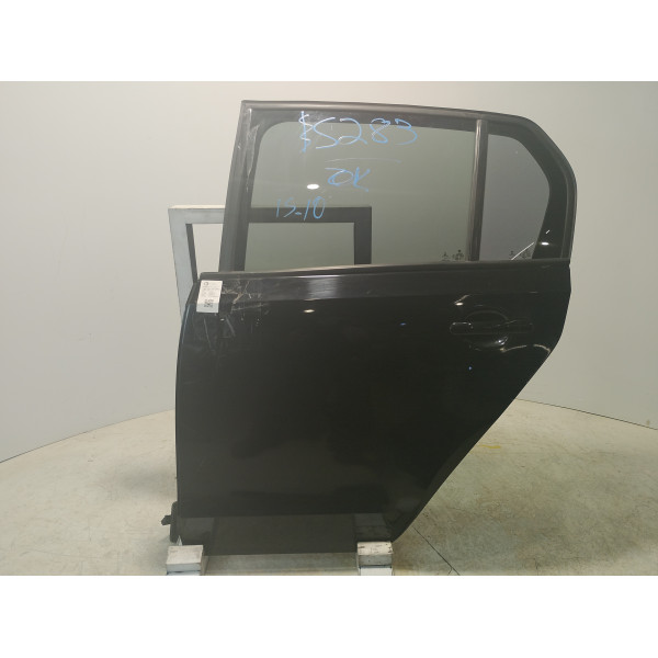 PORTA TRASEIRA ESQUERDA CHEVROLET COBALT LTZ 1.8 PRETA 2013