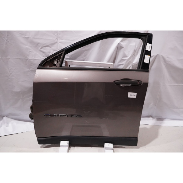 PORTA DIANTEIRA ESQUERDA JEEP COMPASS SPORT PRATA 2016/17
