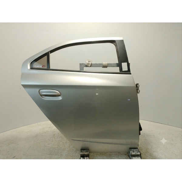 PORTA TRASEIRA DIREITA CHEVROLET ONIX HATCH LT 1.4 2012/2013