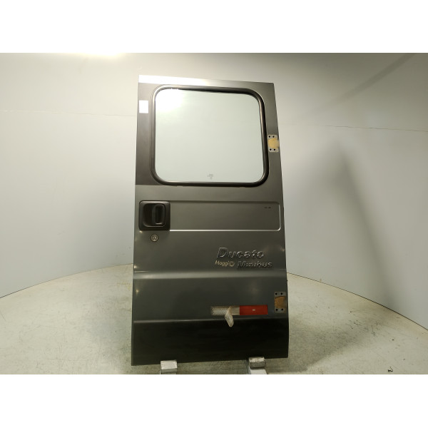 TAMPA TRASEIRA DIREITA FIAT DUCATO MINIBUS 2.3 2015