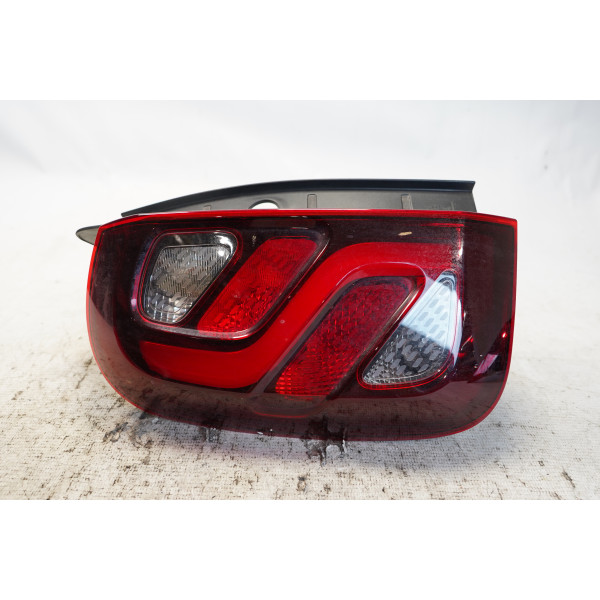 LANTERNA TRASEIRA ESQ RENAULT DUSTER DYNAMIQUE 1.6 2018/2019