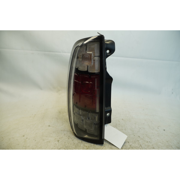 LANTERNA TRASEIRA ESQUERDA FIAT UNO ATTRACTIVE 1.0 2018/2019