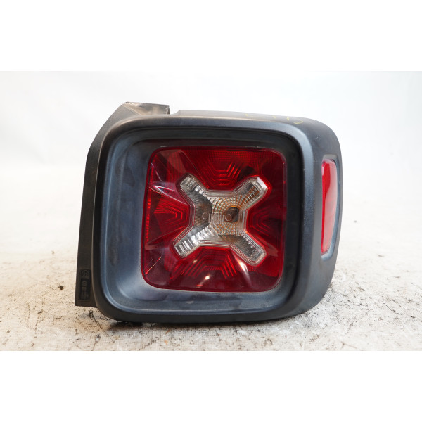 LANTERNA TRASEIRA DIREITA JEEP RENEGADE SPORT 2.0 2016