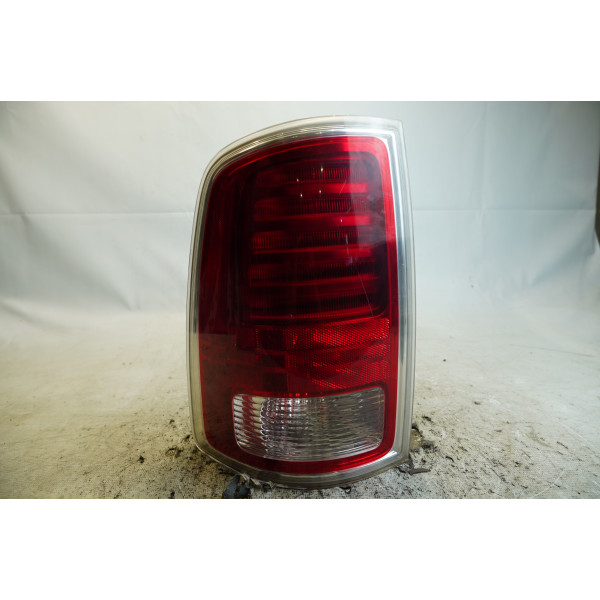 LANTERNA TRASEIRA ESQUERDA RAM 2500 LARAMIE 6.7 2017