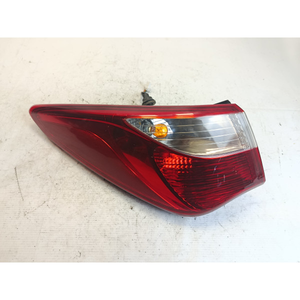 LANTERNA TRASEIRA ESQUERDA HYUNDAI HB20S COM. PLUS 1.0 16/17