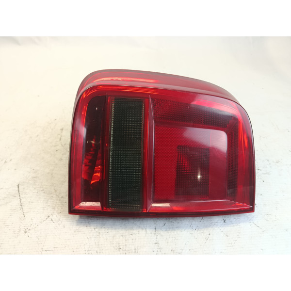 LANTERNA TRASEIRA ESQUERDA VOLKSWAGEN SAVEIRO ROBUS 1.6 2017