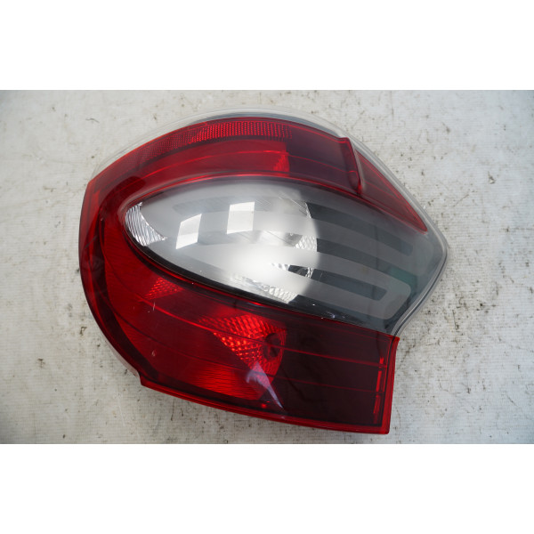 LANTERNA TRASEIRA DIREITA FIAT MOBI LIKE 1.0 FIRE 2022/2023