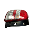 LANTERNA TRASEIRA ESQUERDA NISSAN MARCH S 1.6 16V FLEX 13/14