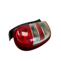 LANTERNA TRASEIRA ESQUERDA NISSAN MARCH S 1.0 16V FLEX 14/15