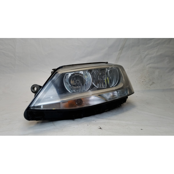 FAROL DIANTEIRO ESQUERDO VOLKSWAGEN JETTA COMF 2.0 2011/2012