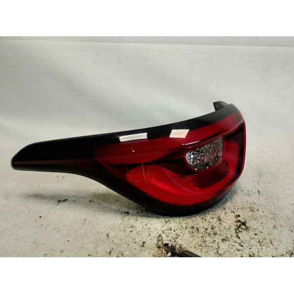 LANTERNA TRASEIRA ESQUERDA FIAT TORO FREEDOM 1.3 T270 2025