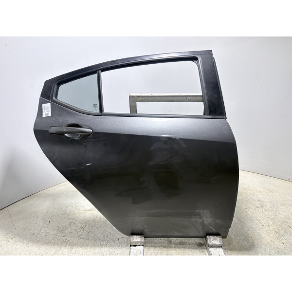 PORTA TRASEIRA DIREITA CINZA NISSAN VERSA EXC. 1.6 AUT. 2024