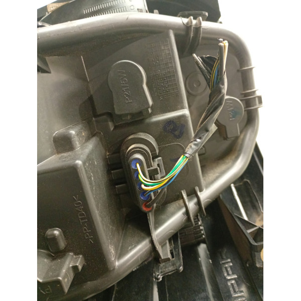 LANTERNA TRASEIRA DIREITA FIAT MOBI LIKE 1.0 FIRE FLEX 2023