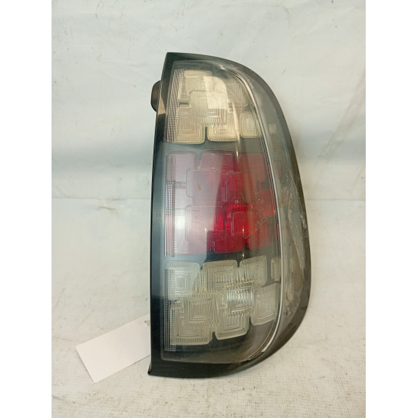 LANTERNA TRASEIRA DIREITA FIAT UNO WAY 1.4 EVO DUALOGIC 2016