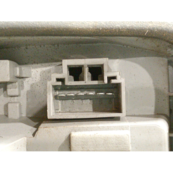 LANTERNA TRASEIRA DIREITA FIAT PALIO ELX 1.0 F. FLEX 2004
