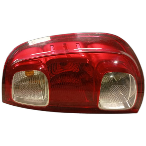 LANTERNA TRASEIRA DIREITA FIAT UNO VIVACE 1.0 FLEX 2014