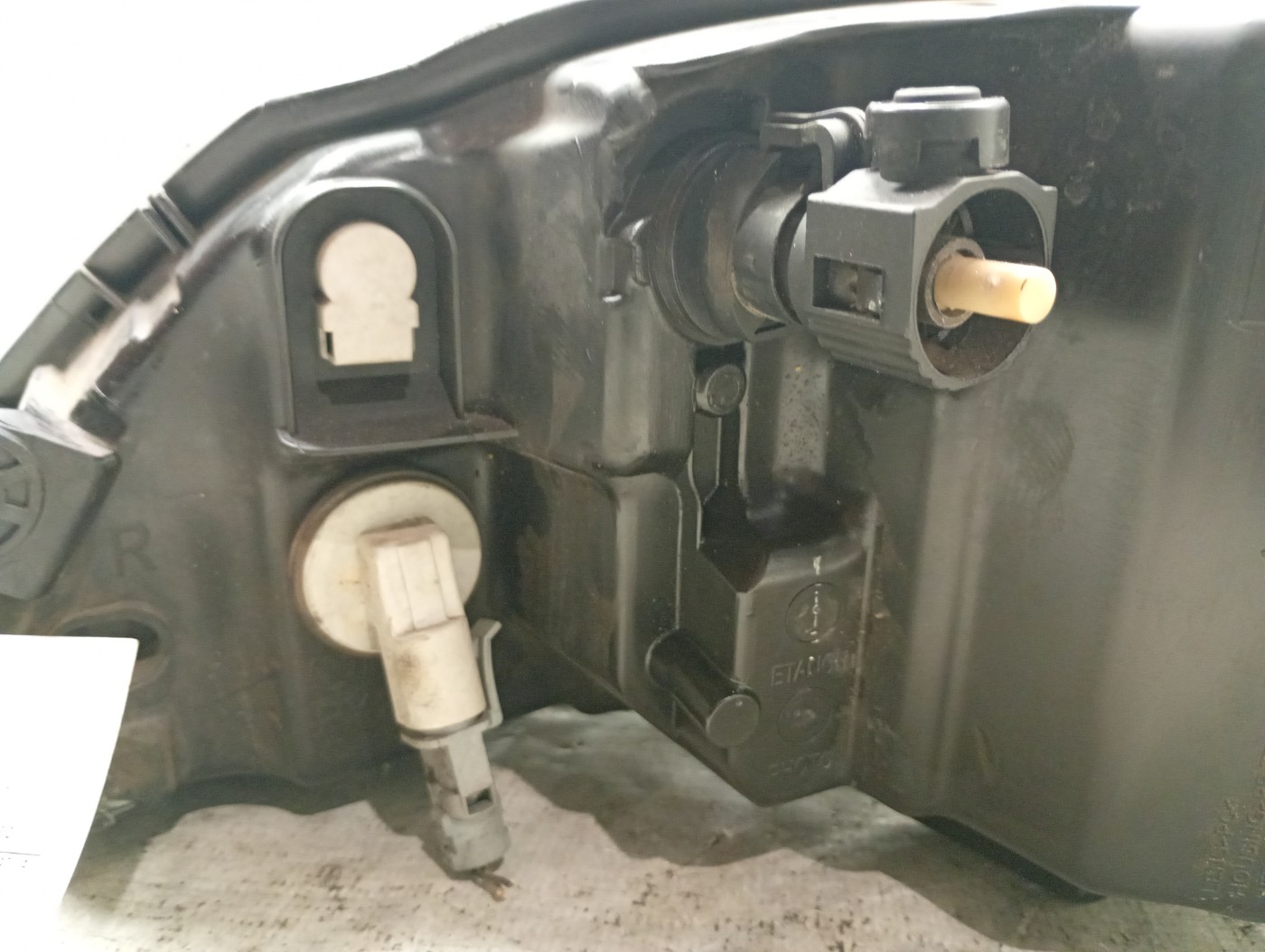 FAROL DIREITO RENAULT LOGAN EXPRESSION HI-FLEX 2012/2013 - ST260106344R - 