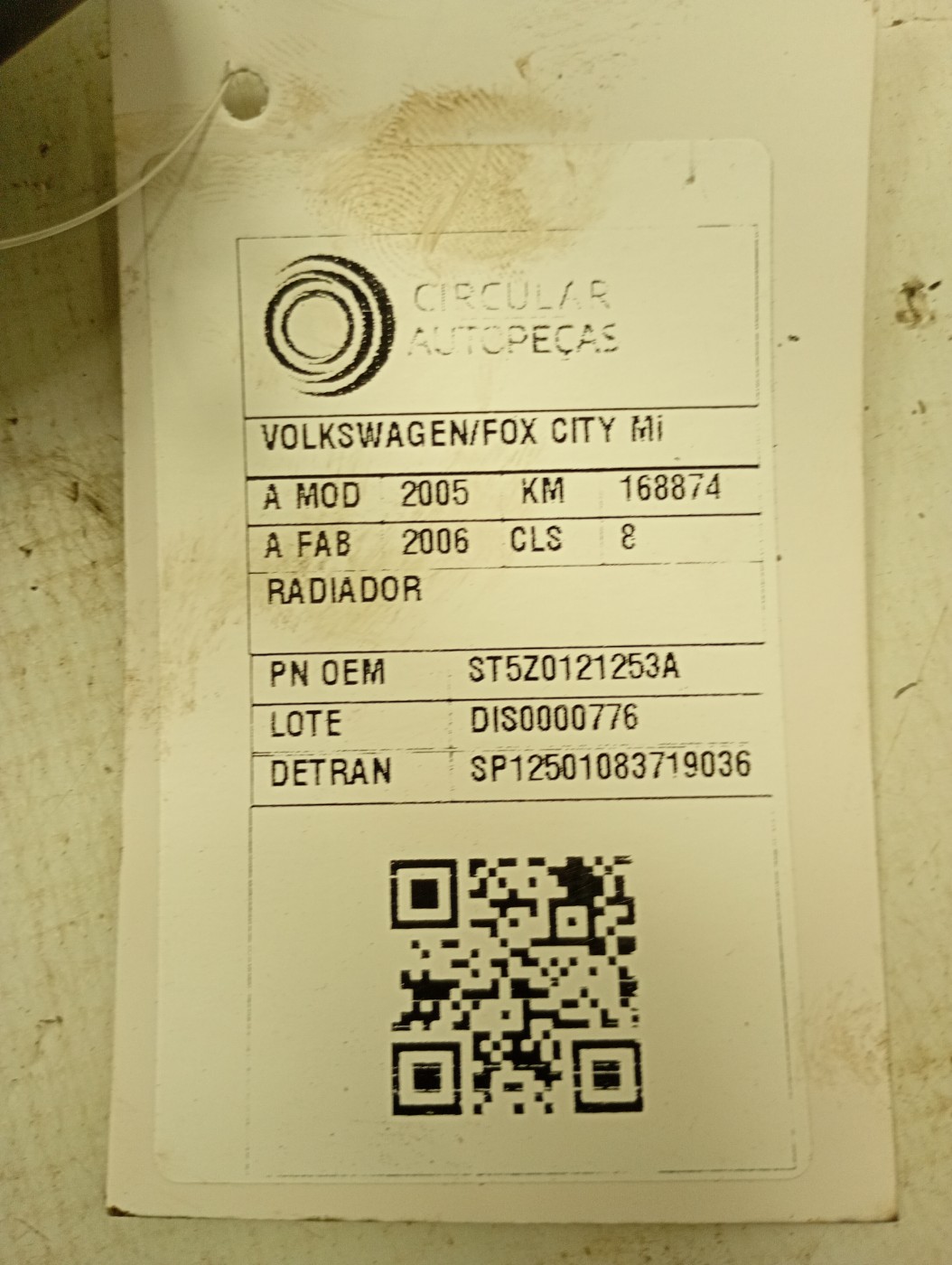 RADIADOR VOLKSWAGEM FOX CITY 1.0 MI TFLEX 2005/2006 - ST5Z0121253A - 