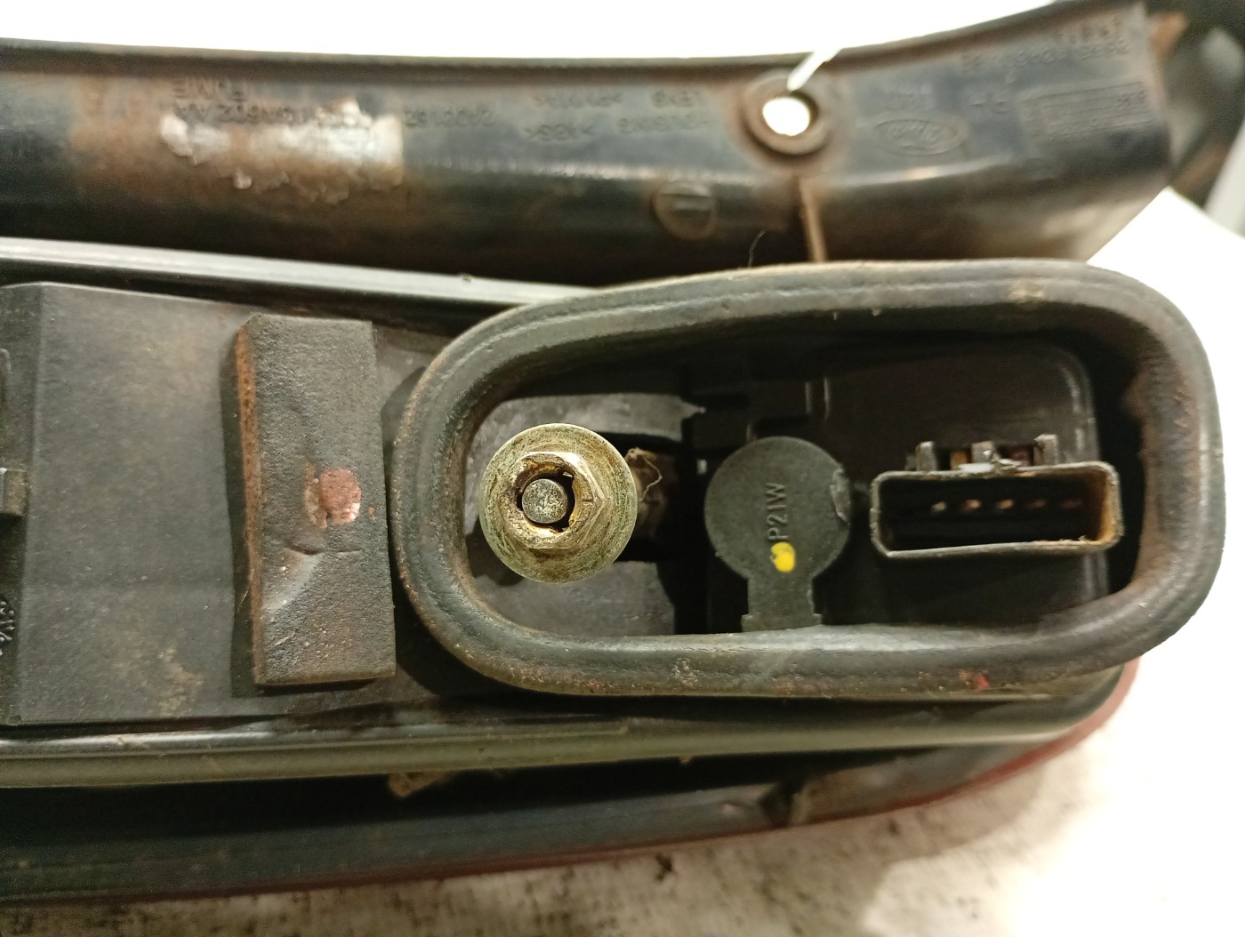 LANTERNA TRASEIRA DIREITA FORD FIESTA 8V FLEX/CLASS 2004/05 - ST2S6513A602CA - 