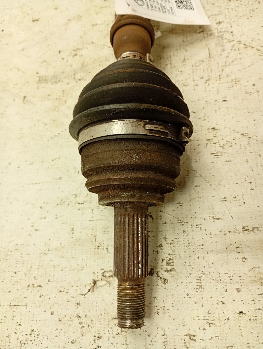 SEMI-EIXO DIANTEIRO ESQUERDO RENAULT SANDERO AUTHEN. 2011/12 - ST391018492R - 