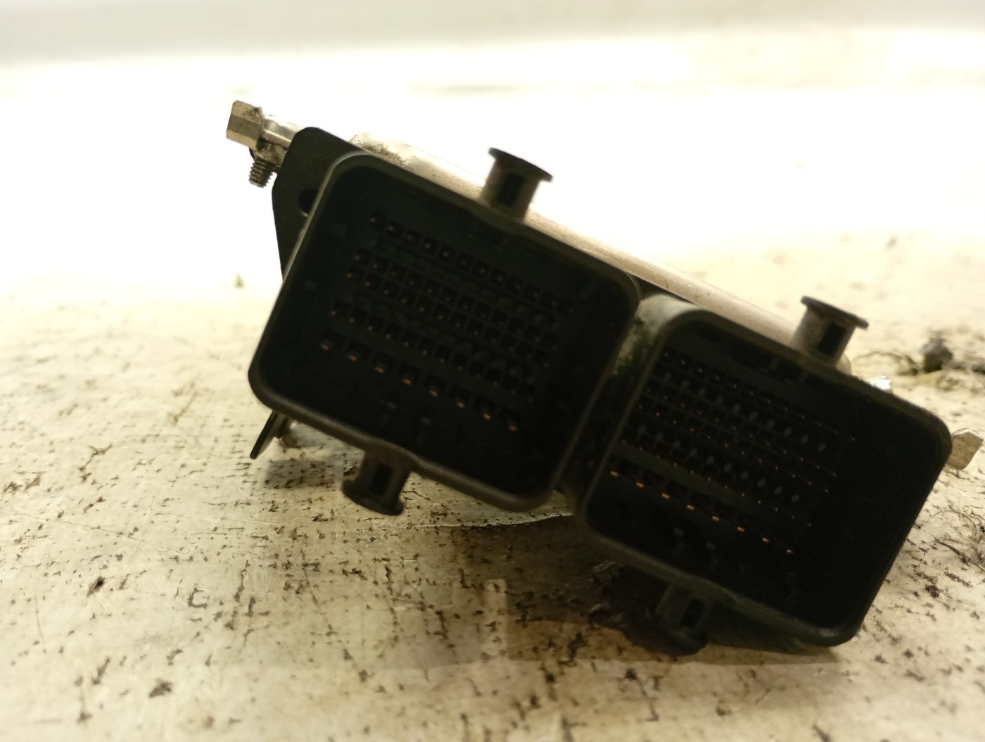 MÓDULO INJEÇÃO RENAULT KWID ZEN 1.0 FLEX 12V MEC 2021/22 - ST237103339S - 
