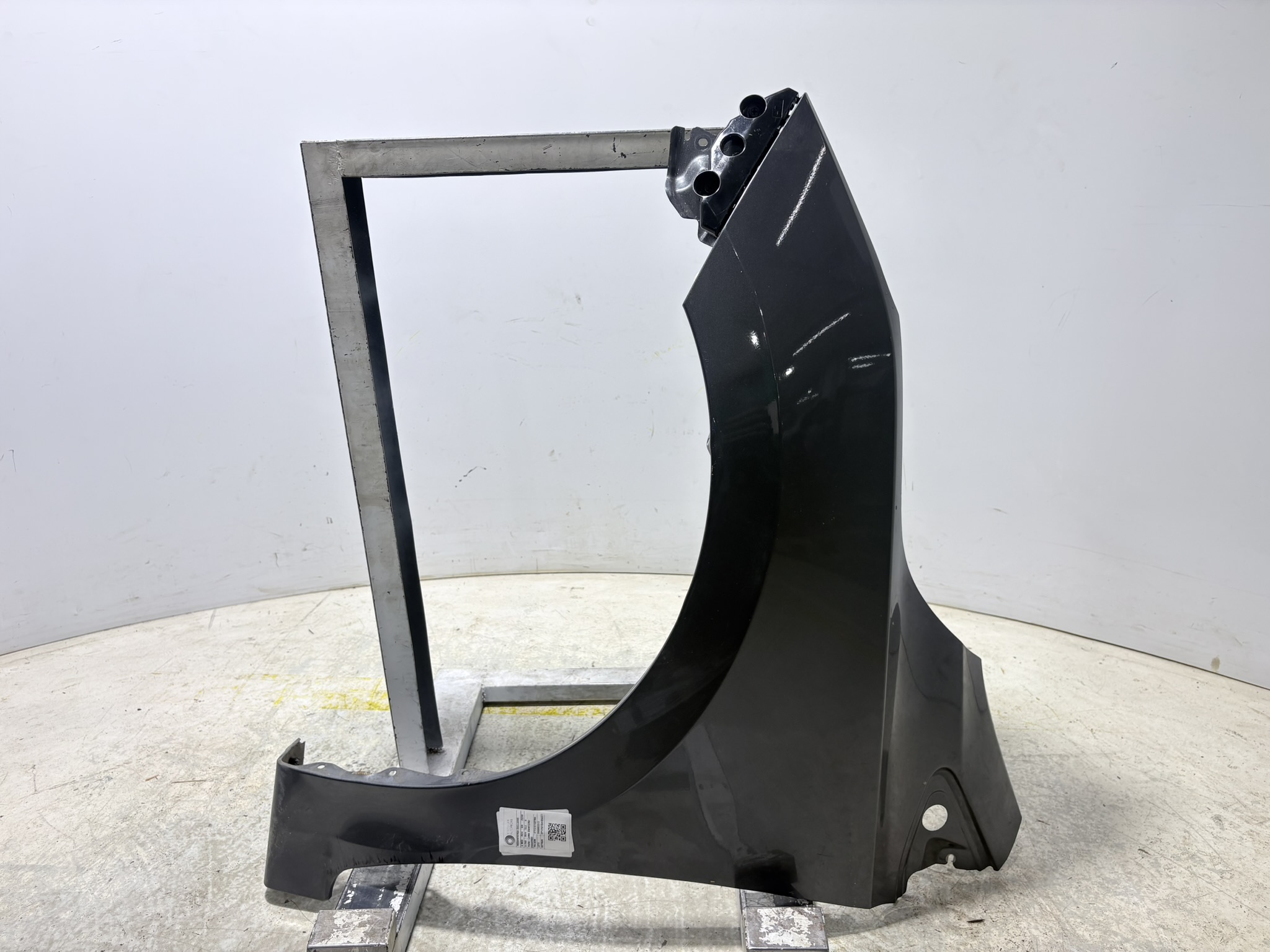 PARALAMA DIANTEIRO ESQUERDO CINZA NISSAN VERSA 2024/2024 - STF31015EFMA - 