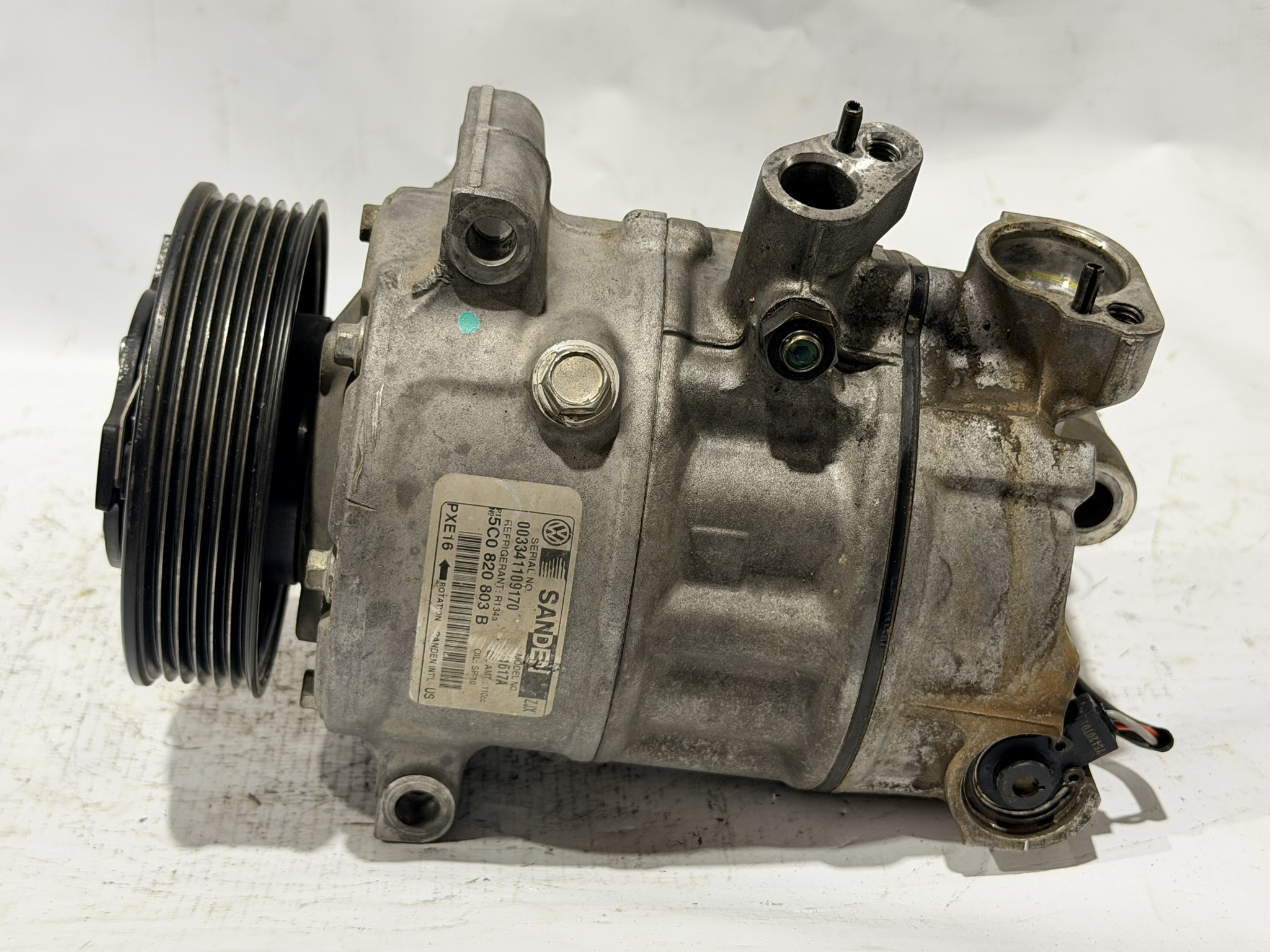 COMPRESSOR AR-CONDICIONADO VOLKSWAGEN JETTA COMF 2.0 2012 - ST5C0820803G - 