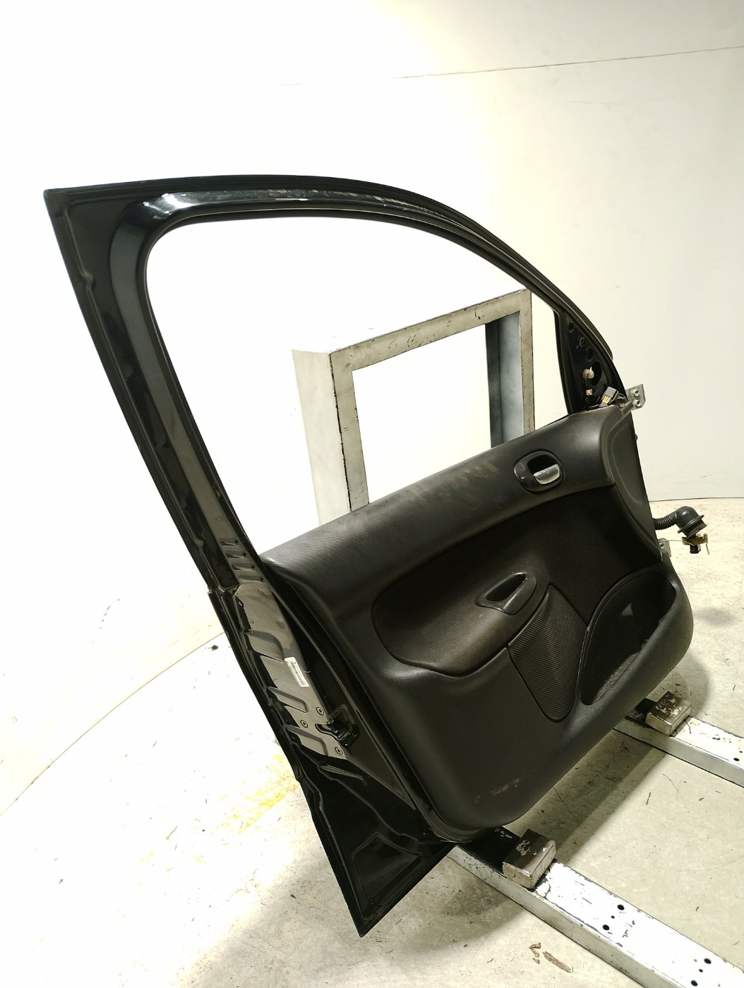 PORTA DIANTEIRA ESQUERDA PEUGEOT 207 XR 1.4 FLEX 8V 2008/09 - 9002K5 - 