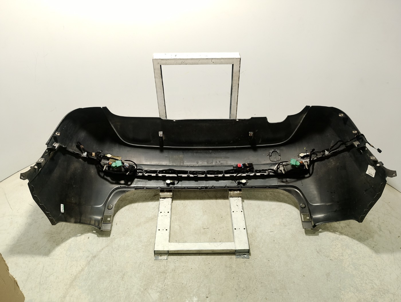 PARA-CHOQUE TRASEIRO CINZA JEEP COMPASS LONG. 4X4 2018/2018 - ST7090472 - 