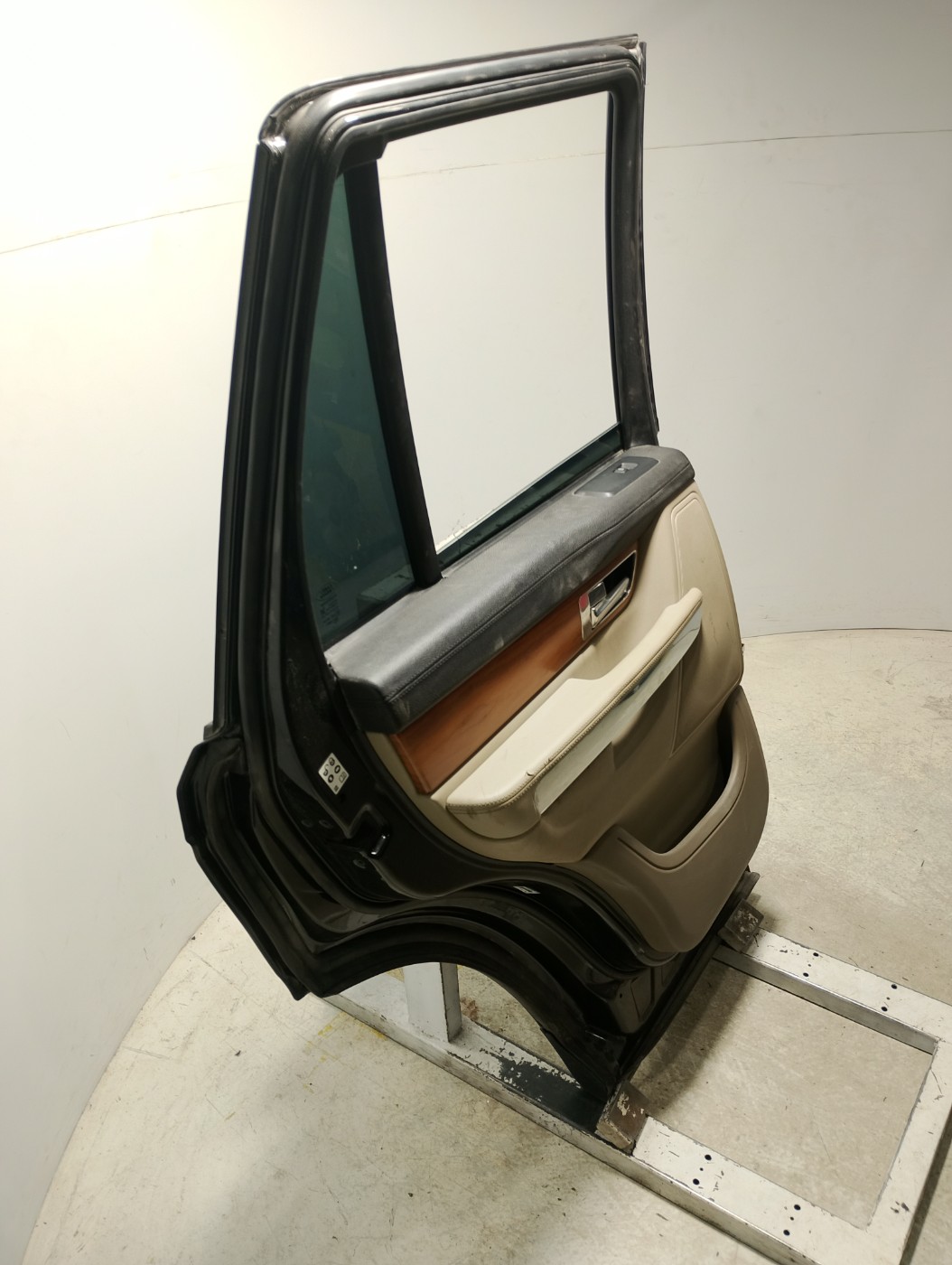 PORTA TRASEIRA ESQUERDA PRETA RANGE ROVER SPORT 2009/2010 - STPORTATE0330469 - 