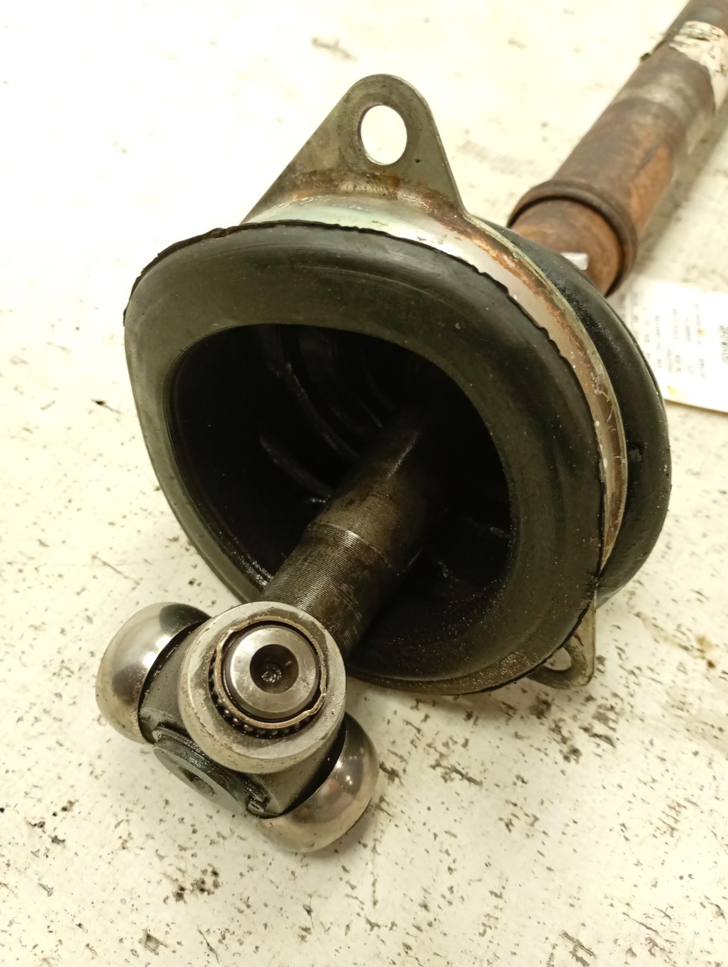 Semi Eixo Esquerdo Sandero 1.6 8v Manual 15/17 Logan 14/17 - ST391013158R - 