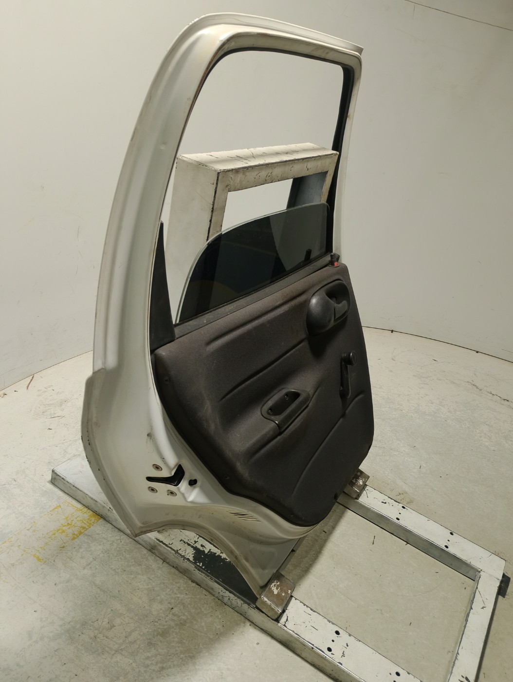 PORTA TRAS ESQUERDA BRANCA CHEVROLET CLASSIC LIFE/LS 2013 - ST93392793 - 