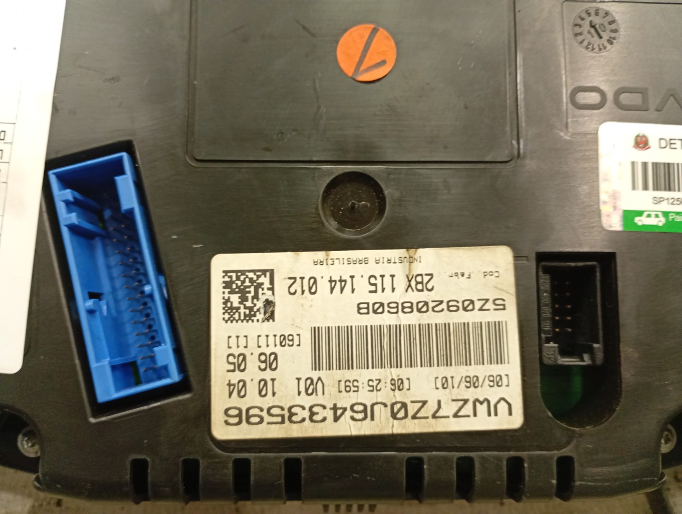 PAINEL INSTRUMENTOS VOLKSWAGEN FOX 1.6 MI T.FLEX 2010/11 - ST5Z0920841D - 