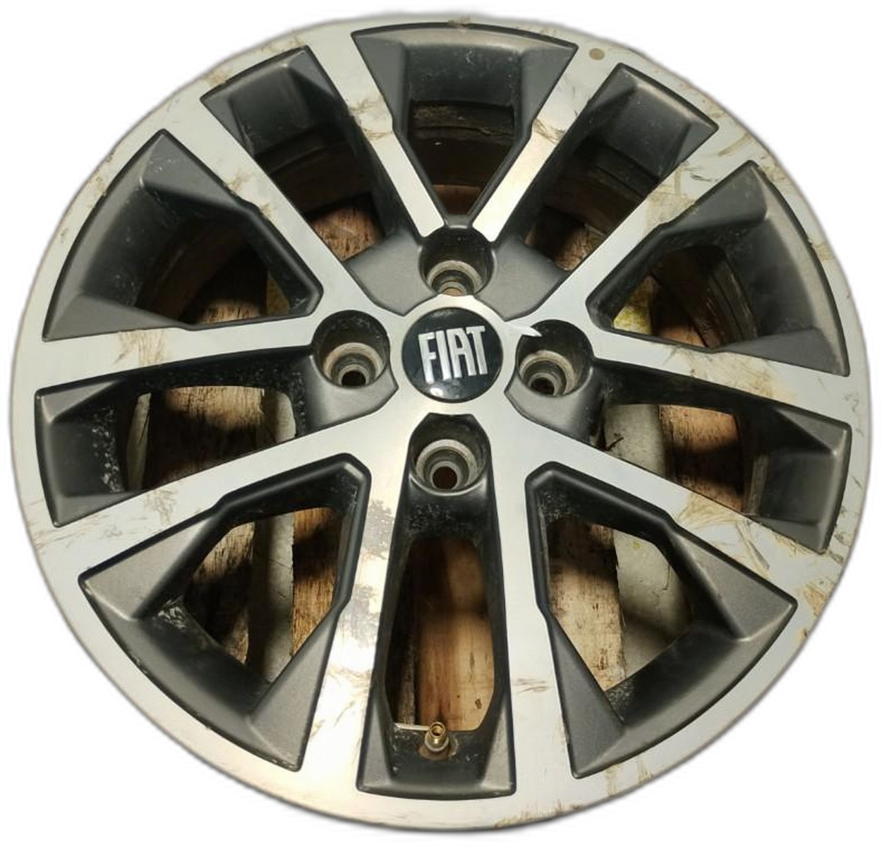 RODA LIGA LEVE ARO 15 4 FUROS DIAMANTADA FIAT ARGO - ST100250883DE - 