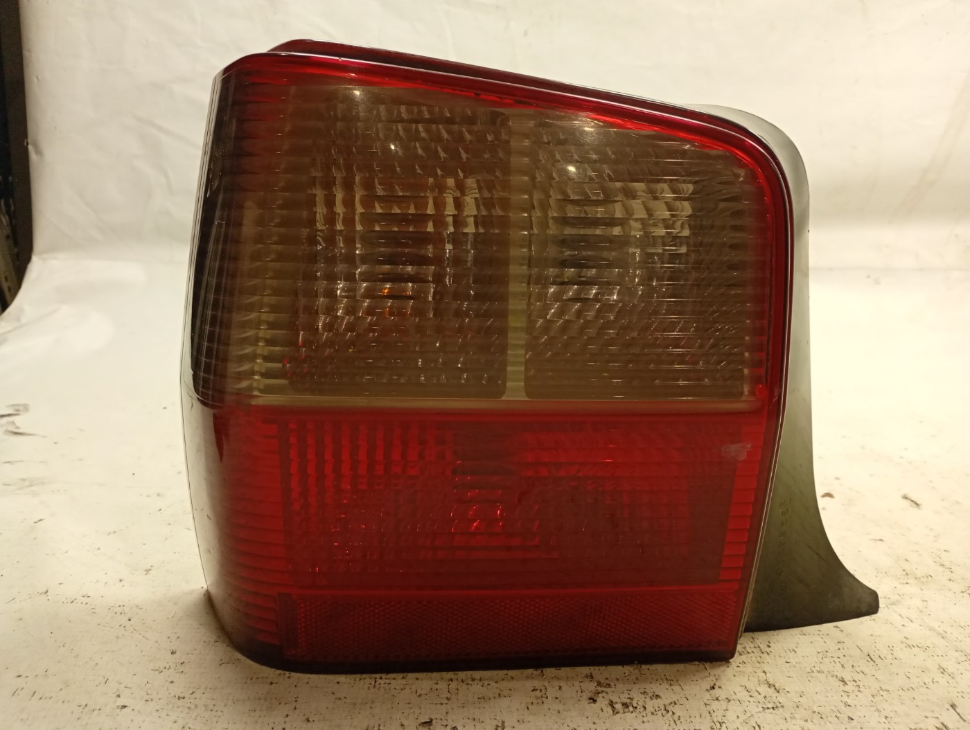 LANTERNA TRASEIRA ESQUERDA FIAT UNO MILLE WAY ECONOMY 1.0 13 - ST51808390 - 