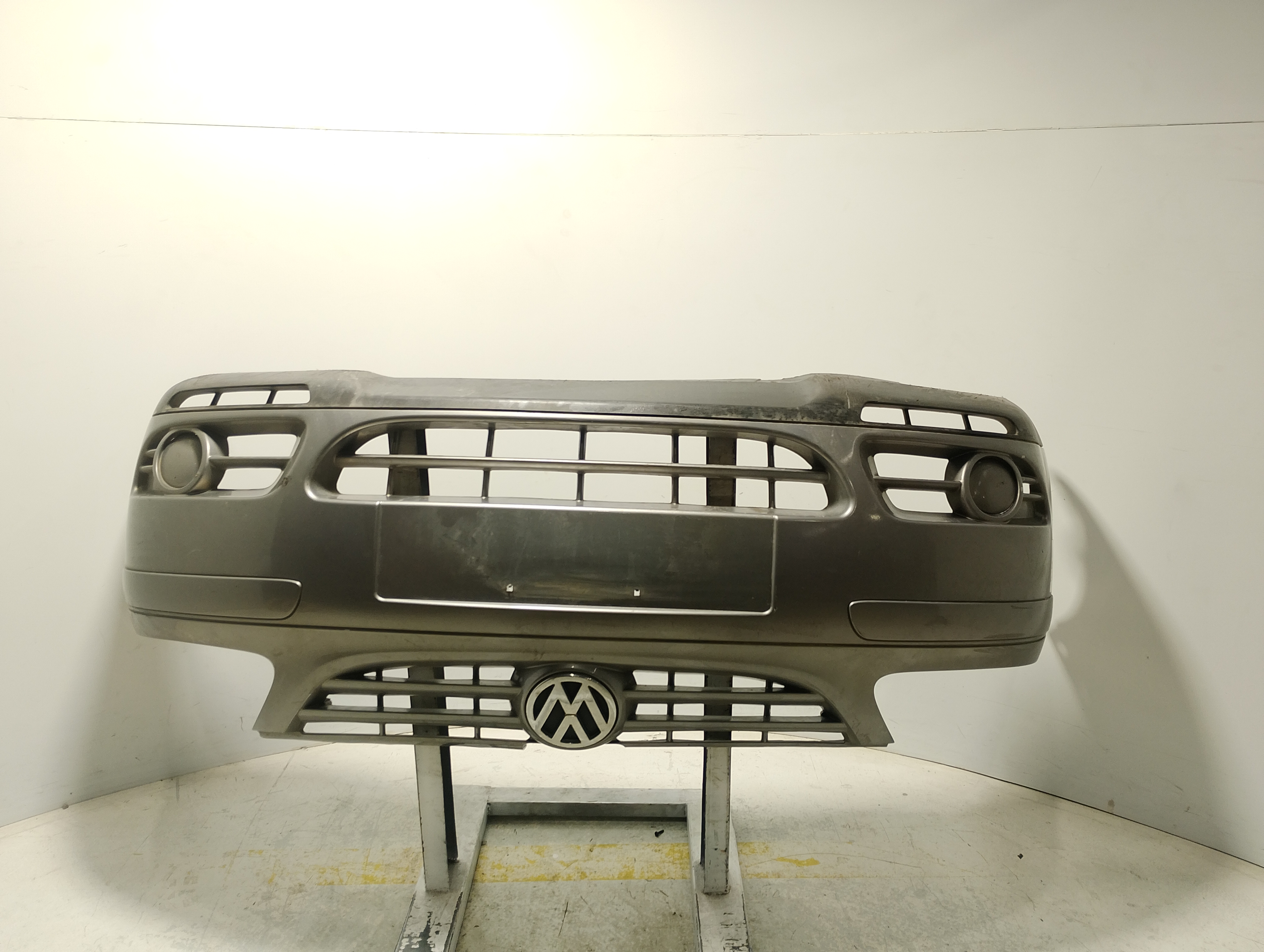 PARA-CHOQUE DIANTEIRO VOLKSWAGEN FOX PLUS 1.6MI T.FLEX 05/05 - ST5Z0807217AGRU - 